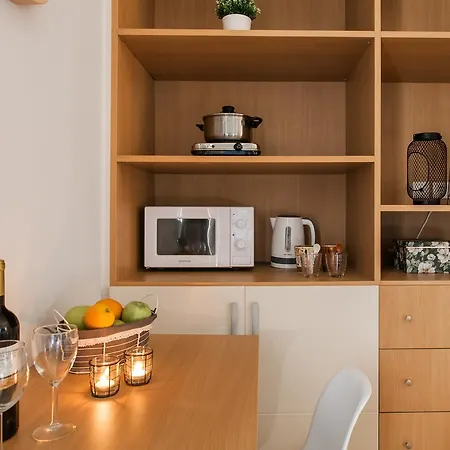 Syntagma Square By Livin Urbban Apartment