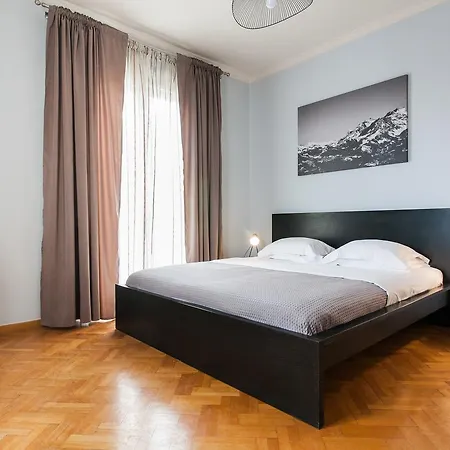 Apartment Syntagma Square By Livin Urbban Athens