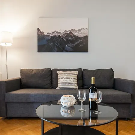 Apartment Syntagma Square By Livin Urbban